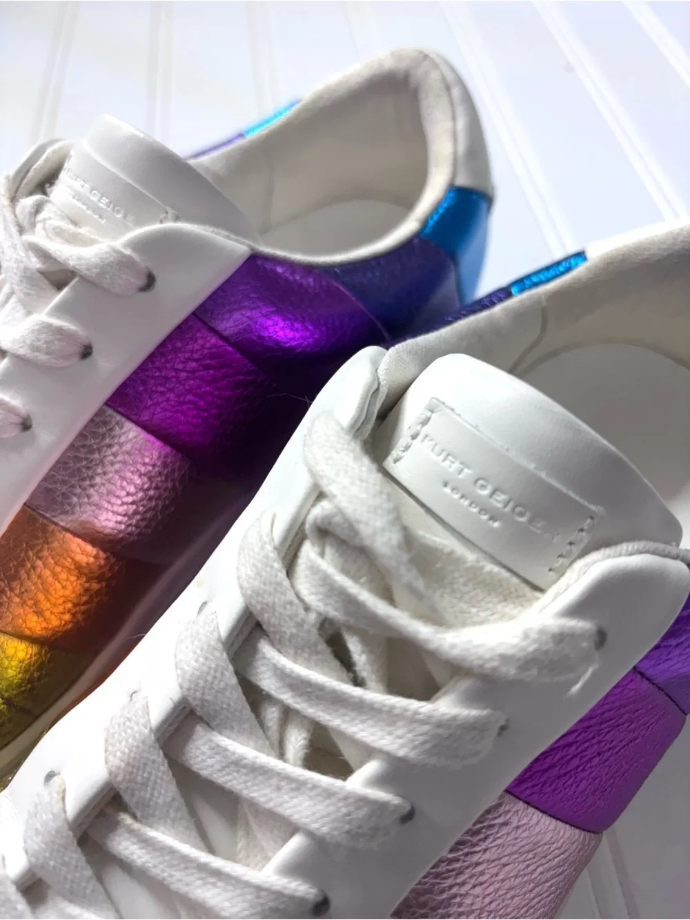Kurt Geiger Metallic Rainbow Sneakers White Leather Iridescent Fun Leather 8.5